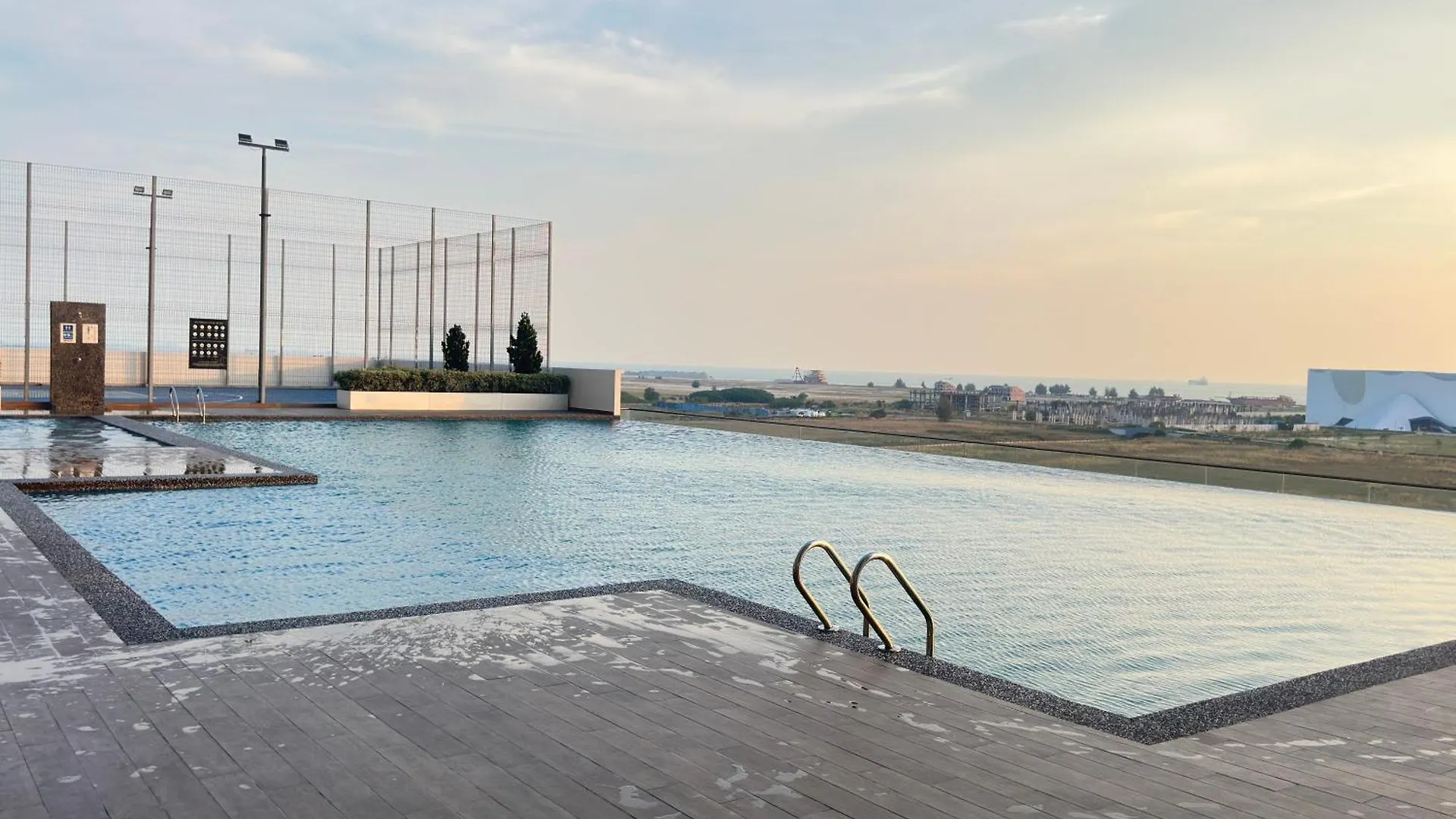 Seaview Amber Cove In Melaka Town contacts